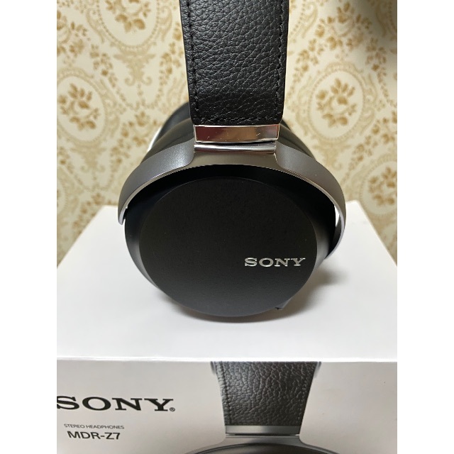 SONY MDR-Z7