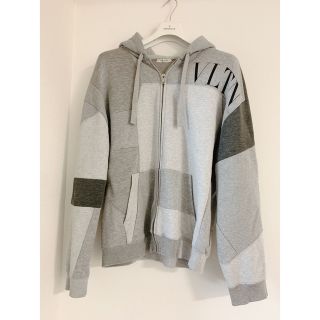 ヴァレンティノ(VALENTINO)のヴァレンティノ　パーカー　フルジップ（swamphell様専用）(パーカー)