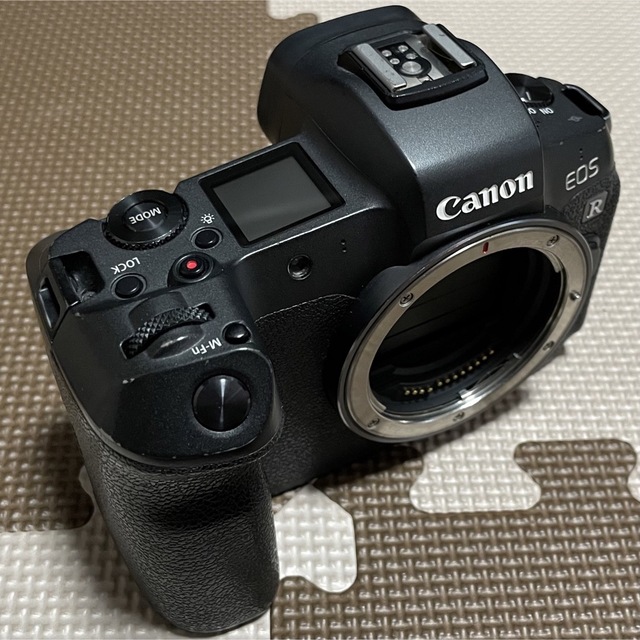 Canon(キヤノン)のCanon EOS R ボディ スマホ/家電/カメラのカメラ(ミラーレス一眼)の商品写真