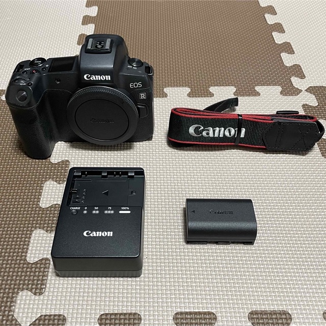 Canon(キヤノン)のCanon EOS R ボディ スマホ/家電/カメラのカメラ(ミラーレス一眼)の商品写真