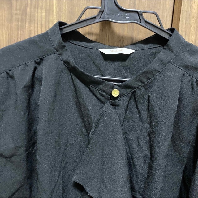 Techichi(テチチ)のTe chichi ボウタイブラウス　ブラック　フリーサイズ レディースのトップス(シャツ/ブラウス(半袖/袖なし))の商品写真