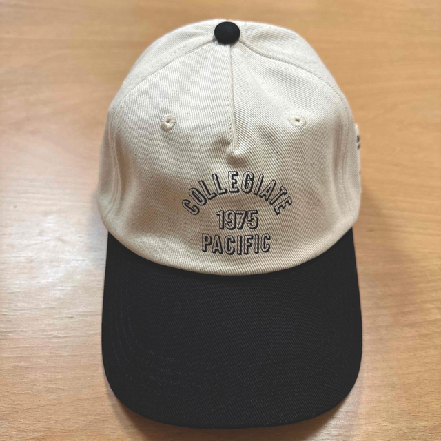 BEAMS(ビームス)の新品　Collegiate Pacific / TRIM CAP  ブラック レディースの帽子(キャップ)の商品写真