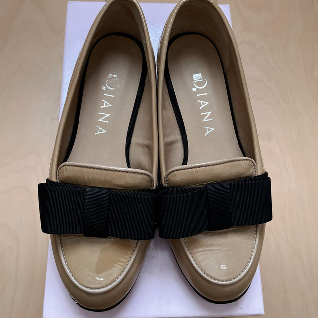 DIANA(ダイアナ)のダイアナ　リボンローファー レディースの靴/シューズ(ローファー/革靴)の商品写真