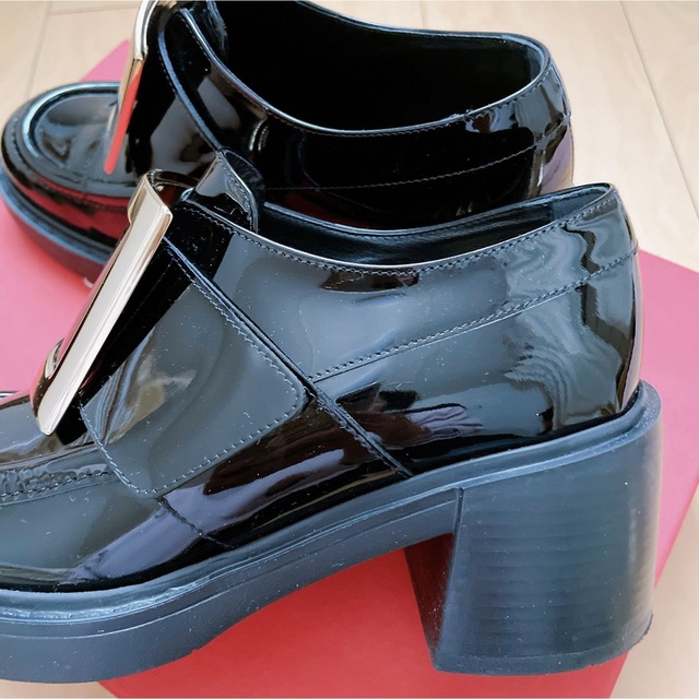 ROGER VIVIER(ロジェヴィヴィエ)のロジェヴィヴィエ　ヴィヴレンジャー　34 レディースの靴/シューズ(ハイヒール/パンプス)の商品写真