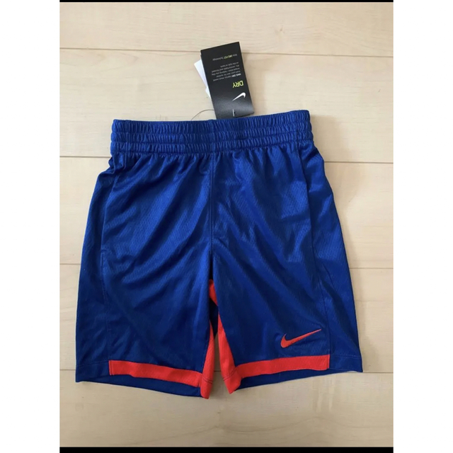 NIKE(ナイキ)のナイキ  ハーフパンツ キッズ/ベビー/マタニティのキッズ服男の子用(90cm~)(パンツ/スパッツ)の商品写真