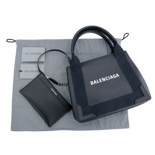 Balenciaga(バレンシアガ)のBALENCIAGA ショルダーバッグ ネイビーカバス XS レザー 本革 黒色 レディースのバッグ(ショルダーバッグ)の商品写真