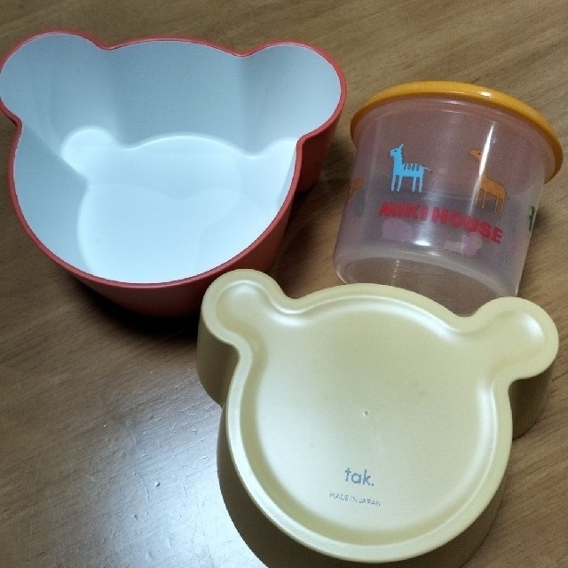 mikihouse(ミキハウス)のあい様用☆takクマさん型食器とミキハウスフタ付き容器 キッズ/ベビー/マタニティの授乳/お食事用品(離乳食器セット)の商品写真