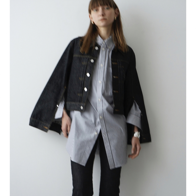 CLANE(クラネ)のBELL SLEEVE COMPACT JEAN JACKET CLANE レディースのジャケット/アウター(Gジャン/デニムジャケット)の商品写真