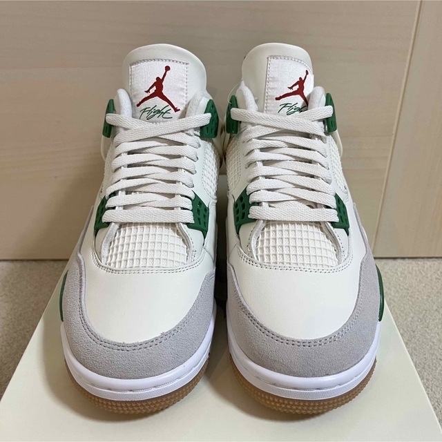 Jordan Brand（NIKE）(ジョーダン)のNike SB × Air Jordan 4 "Pine Green" メンズの靴/シューズ(スニーカー)の商品写真