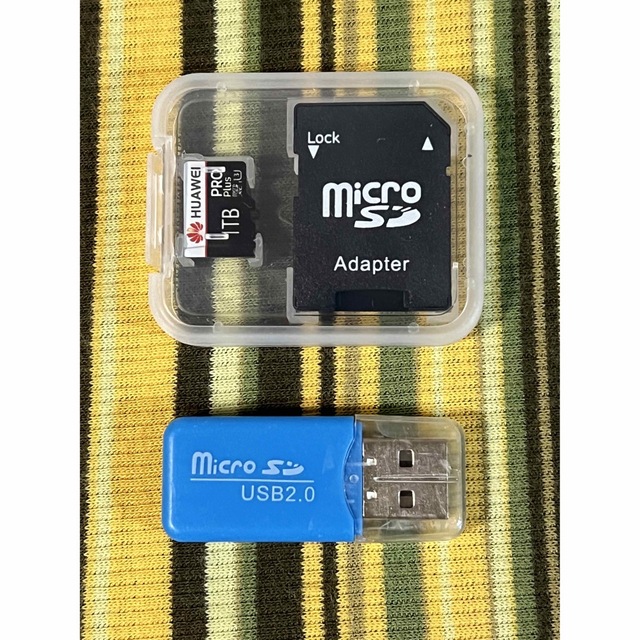 HUAWEI(ファーウェイ)のmicroSD 1TB アダプター付 スマホ/家電/カメラのPC/タブレット(PC周辺機器)の商品写真