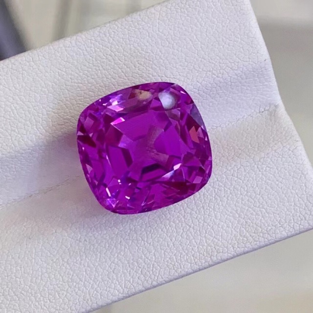 高級】天然 クンツァイト ルース 23.4ct-eastgate.mk