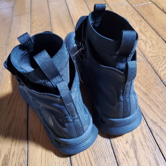 THE NORTH FACE(ザノースフェイス)のザノースフェイス◎スローメモリーハイクミッドゴアテックス◎25.5cm メンズの靴/シューズ(その他)の商品写真