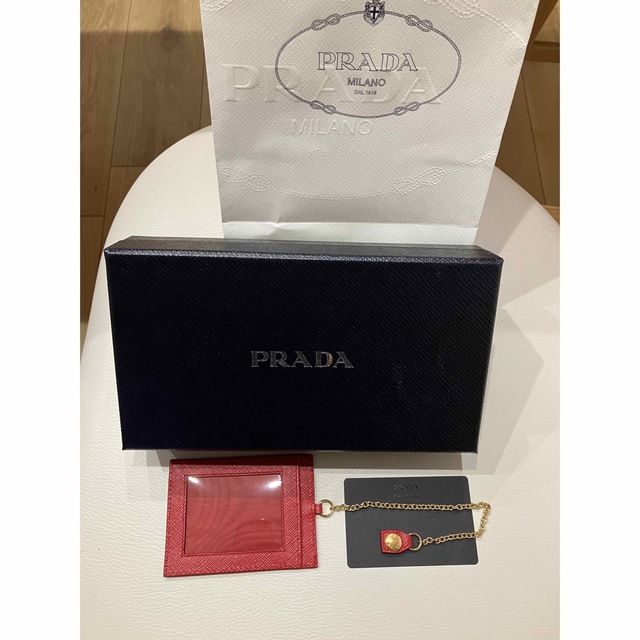 【新品未使用】PRADA カードケース