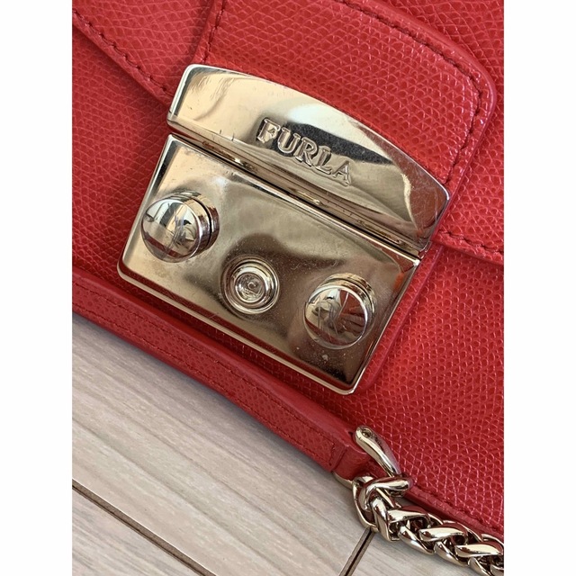 【秋コーデの差し色に!】FURLA メトロポリス ショルダーバッグ♡