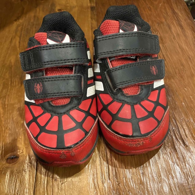adidas(アディダス)のadidas スニーカー　スパイダーマン　12センチ キッズ/ベビー/マタニティのベビー靴/シューズ(~14cm)(スニーカー)の商品写真