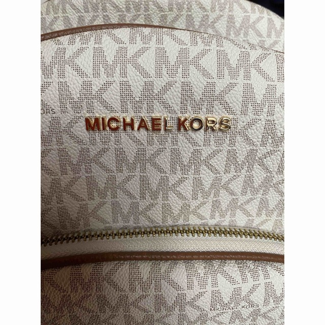 Michael Kors(マイケルコース)の再値下げ！　　マイケルコース  リュック　ホワイト レディースのバッグ(リュック/バックパック)の商品写真