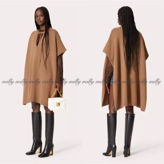 極美品 2020AW Valentino ウール ケープ ダブルワーステッド 極美品 2020AW Valentino ウール ケープ ダブルワーステッド
