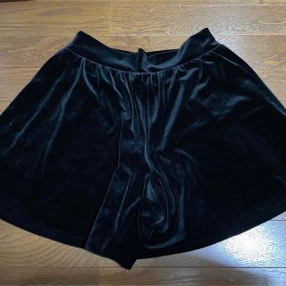 フォクシー(FOXEY)の超美品！foxey⭐︎ベロアシリーズ⭐︎リラックスパンツ！(ショートパンツ)