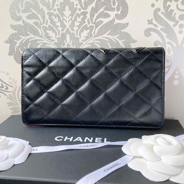 CHANEL(シャネル)の【専用】極美品 シャネル 長財布 カンボン ラムスキン ブラック ピンク 二折 レディースのファッション小物(財布)の商品写真