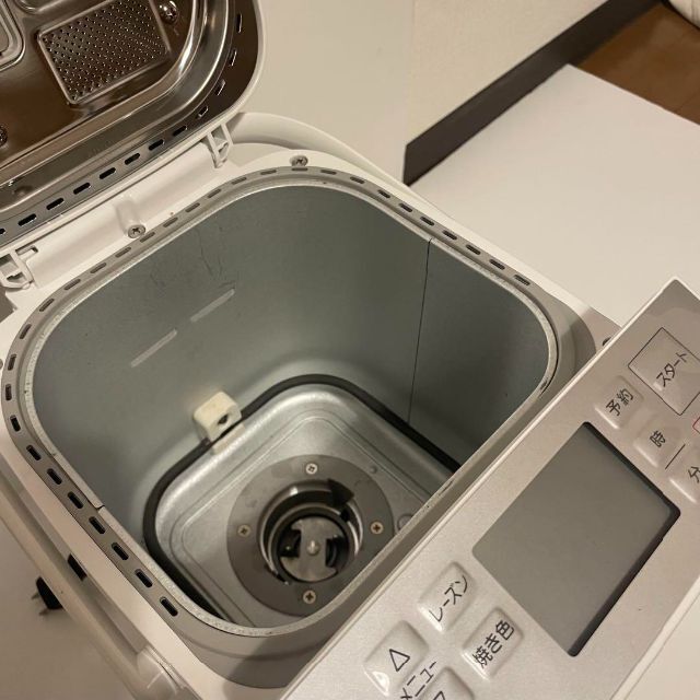 美品‼️ パナソニック ホームベーカリー パン焼き器 SD-MT3-W 【年間