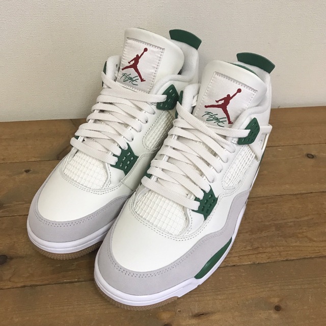 NIKE ナイキ SB × AIR JORDAN 4 RETRO SP