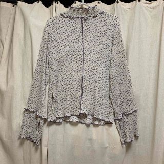 ダブルクローゼット(w closet)のwcloset 花柄　メロウ　(シャツ/ブラウス(長袖/七分))