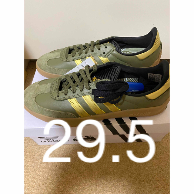 PALACE(パレス)のpalace adidas samba 29.5cm メンズの靴/シューズ(スニーカー)の商品写真