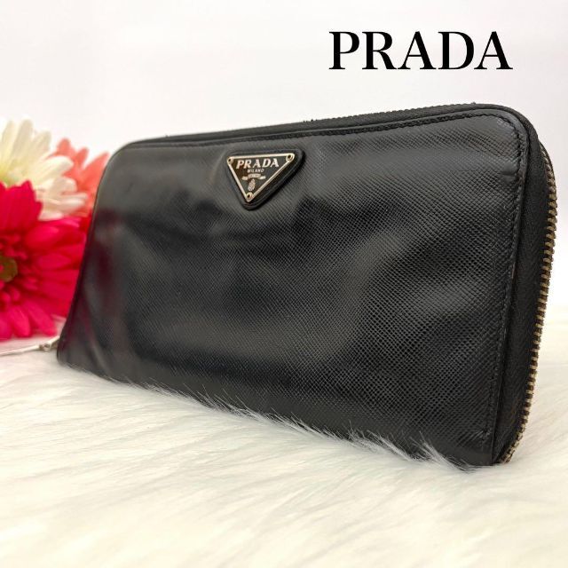 美品 PRADA 三角プレート サフィアーノ 黒 ラウンドジップ 二つ折り