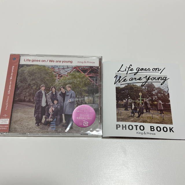 King & Prince(キングアンドプリンス)の【Dear Tiara盤】Life goes on /We are young エンタメ/ホビーのDVD/ブルーレイ(アイドル)の商品写真