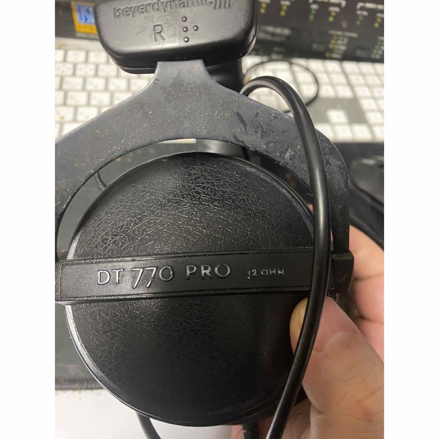 SENNHEISER(ゼンハイザー)のbeyerdynamic DT770 32Ω スマホ/家電/カメラのオーディオ機器(ヘッドフォン/イヤフォン)の商品写真