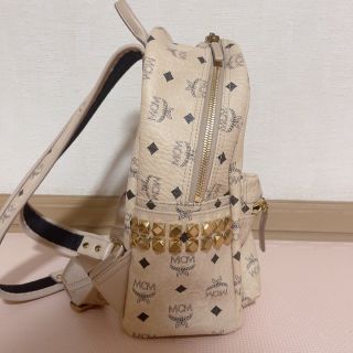 MCM リュック スモールサイズ small リュック ベージュ 金具 スタッズ-