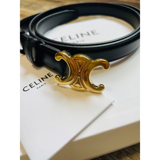 celine(セリーヌ)のCELINE(セリーヌ)トリオンフ ゴールドバックル ブラックレザーベルト 85 メンズのファッション小物(ベルト)の商品写真