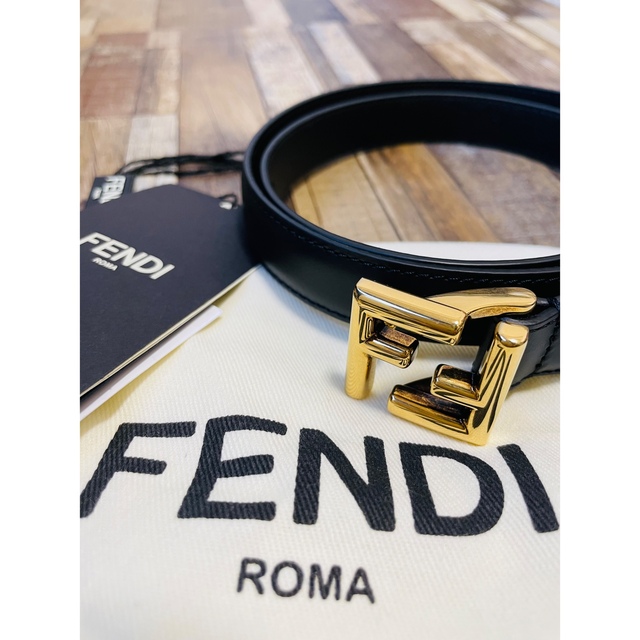 FENDI(フェンディ)FFモチーフ ブラック ゴールドバックル ベルト 85