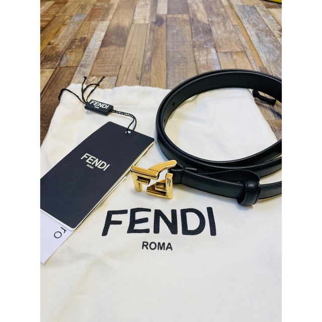 FENDI(フェンディ)FFモチーフ ブラック ゴールドバックル ベルト 85