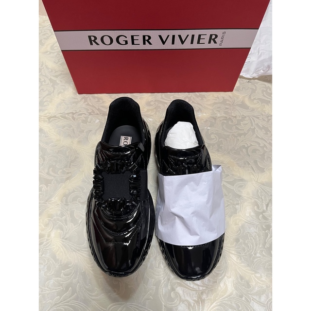 【最終価格】Roger Vivier ロジェヴィヴィエ　エナメル　スニーカー