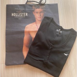 ホリスター(Hollister)の★ホリスター レディースワンポイントヘンリーTシャツ☆Ｓ(Tシャツ(半袖/袖なし))