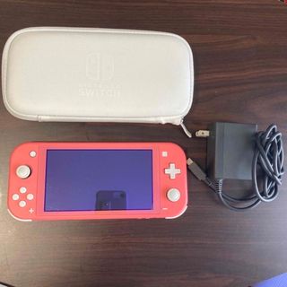 ニンテンドースイッチ(Nintendo Switch)のSwitch Lite スイッチライト　美品　ケース、保護フィルム付き(家庭用ゲーム機本体)