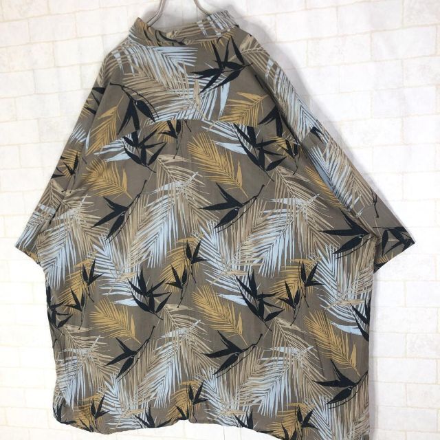 人気ブランドマンシングウェア半袖シャツ総柄植物レトロ希少くすみカラー　春夏 メンズのトップス(シャツ)の商品写真