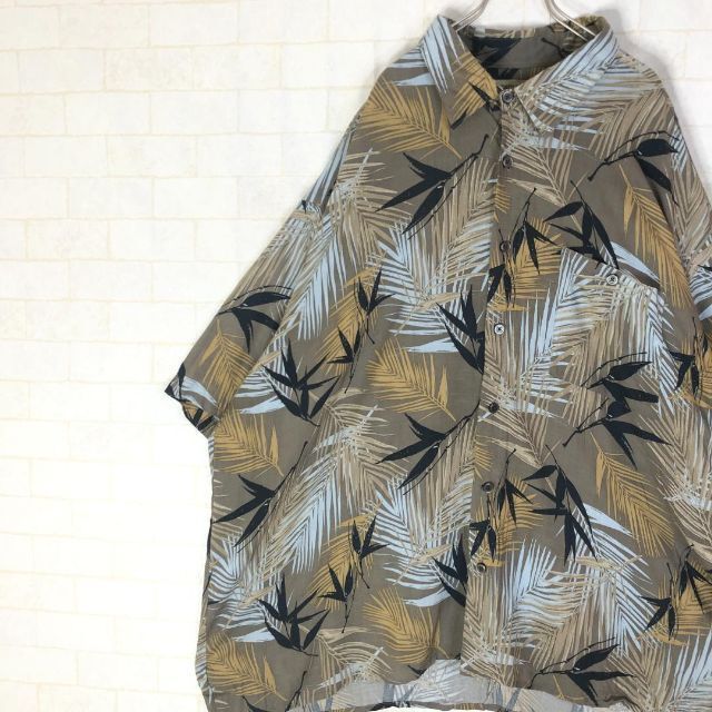 人気ブランドマンシングウェア半袖シャツ総柄植物レトロ希少くすみカラー　春夏 メンズのトップス(シャツ)の商品写真