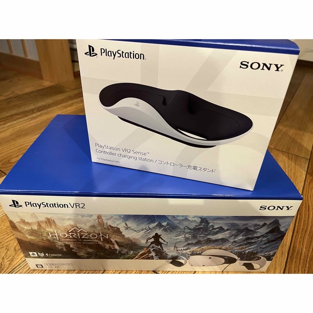 PlayStation VR(プレイステーションヴィーアール)のPSVR2 ほぼ未使用　送料込 エンタメ/ホビーのゲームソフト/ゲーム機本体(家庭用ゲーム機本体)の商品写真