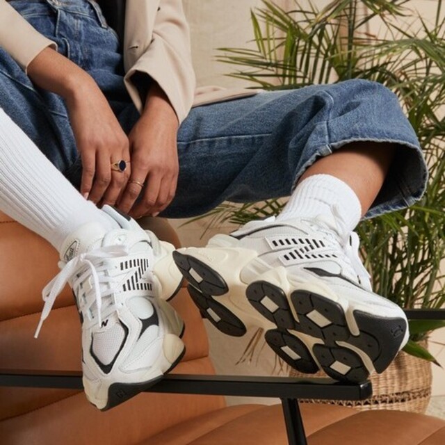 New Balance - new balance新作完売品90/60 AAB (U9060)スニーカーの