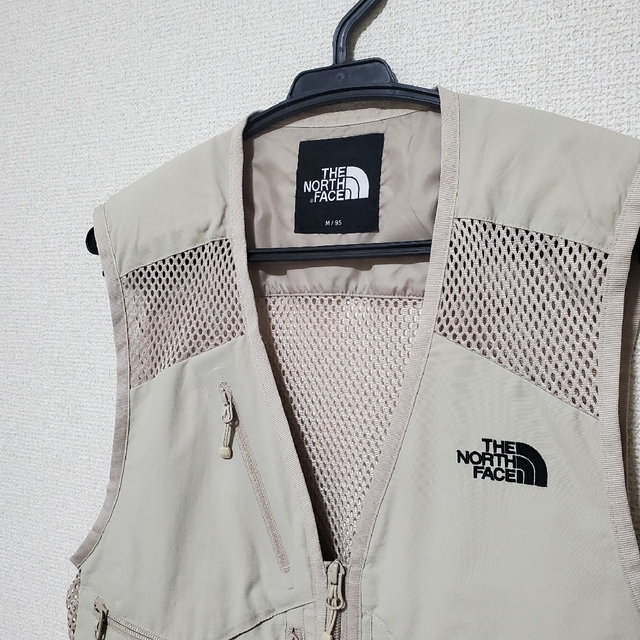 THE NORTH FACE(ザノースフェイス)の【即発送】THE NORTH FACE ギアメッシュベスト メンズのトップス(ベスト)の商品写真