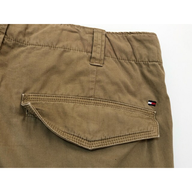 TOMMY HILFIGER(トミーヒルフィガー)のTOMMY HILFIGER（トミーヒルフィガー）コットン　カーゴパンツ　【中古】【007】 メンズのパンツ(ワークパンツ/カーゴパンツ)の商品写真