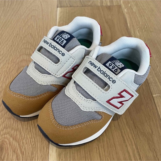 NEW BALANCE ニューバランス　16cm