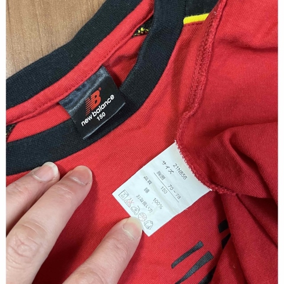 New Balance(ニューバランス)のシャツ　2枚　150㎝　ニューバランス　ランニング　赤色 キッズ/ベビー/マタニティのキッズ服男の子用(90cm~)(Tシャツ/カットソー)の商品写真