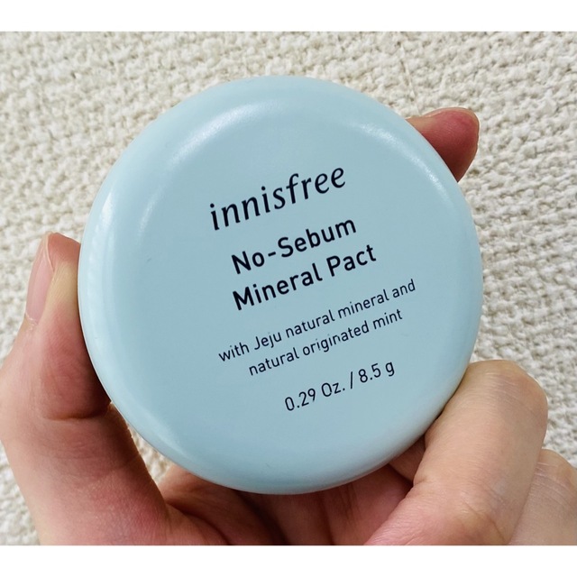 Innisfree(イニスフリー)のイニスフリー　ノーセバムミネラルパクト　フェイスパウダー　プレストパウダー コスメ/美容のベースメイク/化粧品(フェイスパウダー)の商品写真