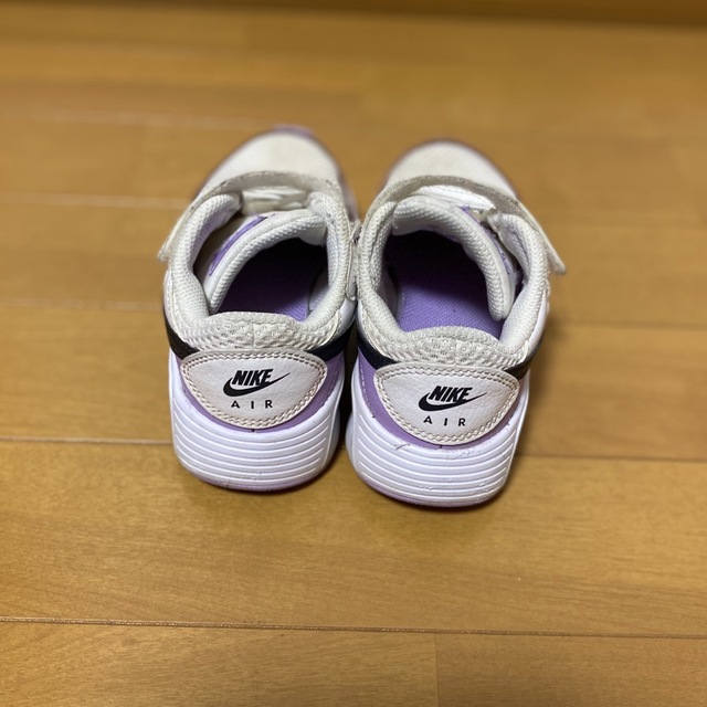 NIKE(ナイキ)のNIKE キッズスニーカー キッズ/ベビー/マタニティのキッズ靴/シューズ(15cm~)(スニーカー)の商品写真