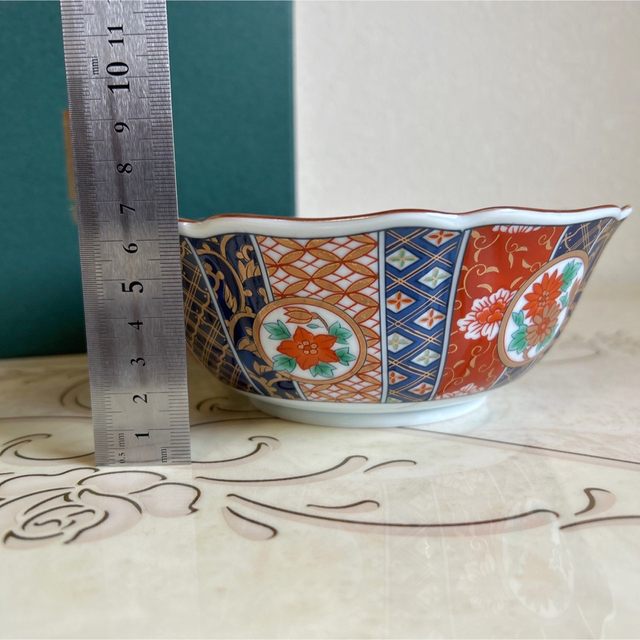 前畑陶器 庫山窯 菓子鉢 慶賀 金彩古伊万里 中鉢 色絵 赤絵 お正月 輪
