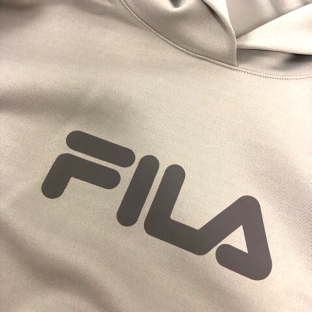 FILA(フィラ)のフィラ パーカー フーディー トレーナー プリント ロゴ 長袖 M グレージュ レディースのトップス(トレーナー/スウェット)の商品写真