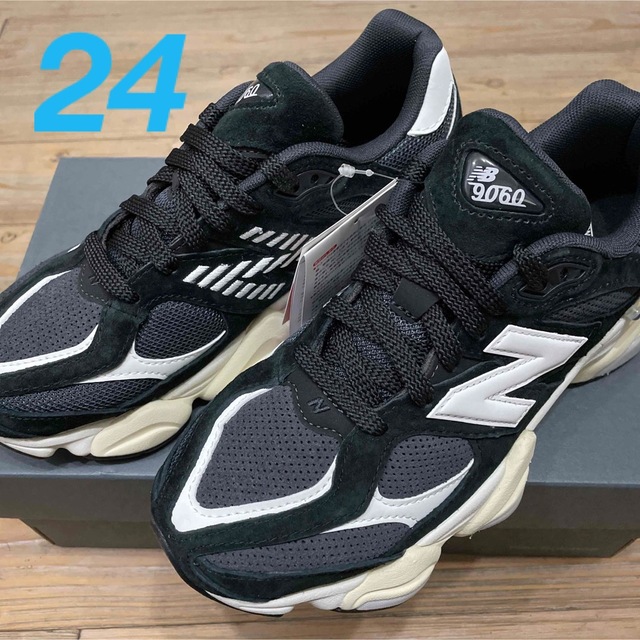 New Balance(ニューバランス)のNew Balance U9060  ニューバランス U9060AAA 24 レディースの靴/シューズ(スニーカー)の商品写真